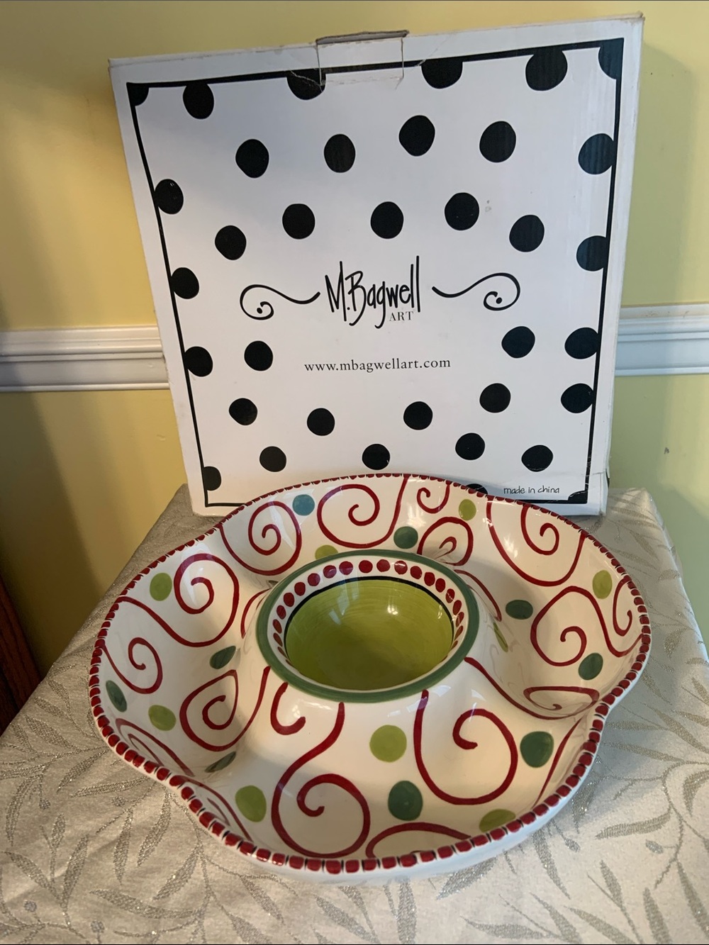 M Bagwell Simply Christmas Swirl Chip & Dip Bowl New Discontinued